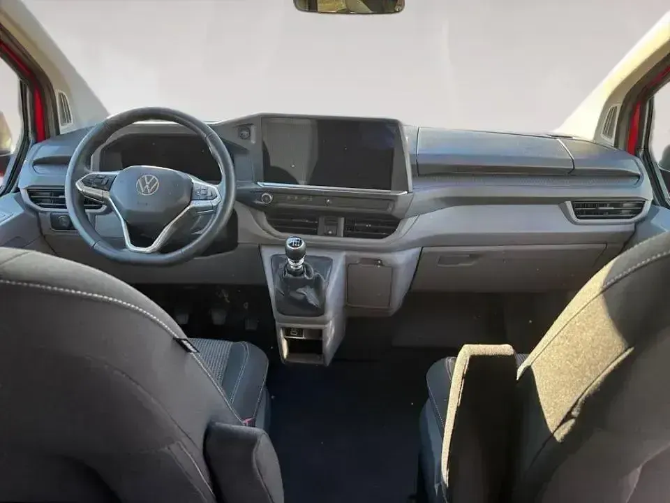 Nuevo VW Caravelle 110 CV (80 kW) 2025 Rojo Van
