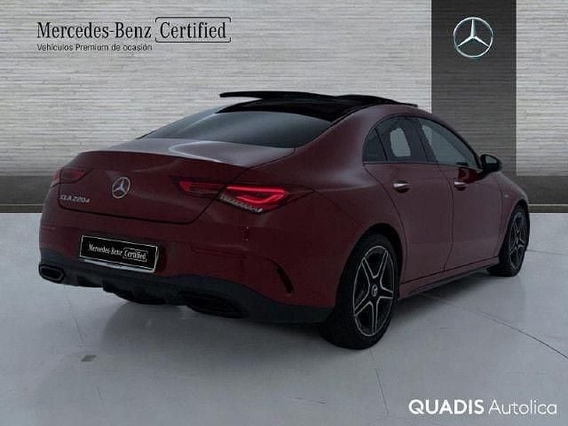 Usado Mercedes CLA220 190 CV (139 kW) 2022 Manufaktur rojo patagonia Berlina