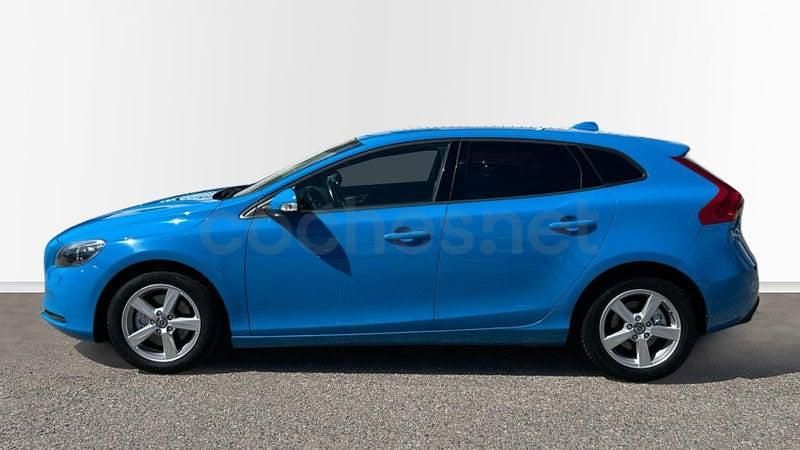 Usado Volvo V40 Kinetic 180 CV (132 kW) 2013 Azul Berlina