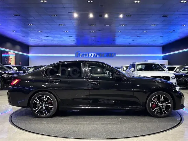 Usado BMW 330e Comfort Edition 292 CV (214 kW) 2025 Negro Berlina