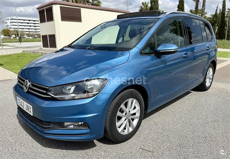Usado VW Touran Advance 115 CV (84 kW) 2016 Azul Monovolumen