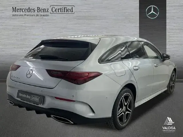 Usado Mercedes CLA250e 218 CV (160 kW) 2025 Plata hightech Coupe