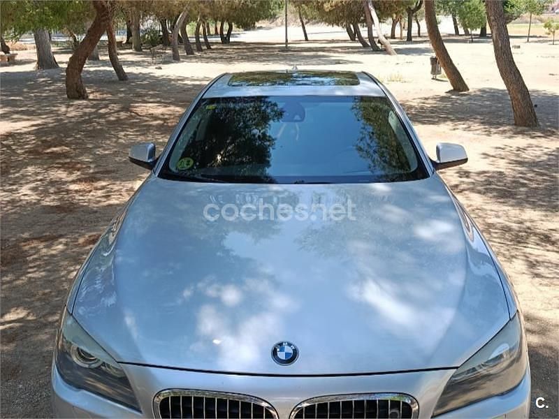 Gris / plata Usado 2008 BMW 730 Comfort Edition Berlina | 11.650 € (Caro) - Imagen 1/4