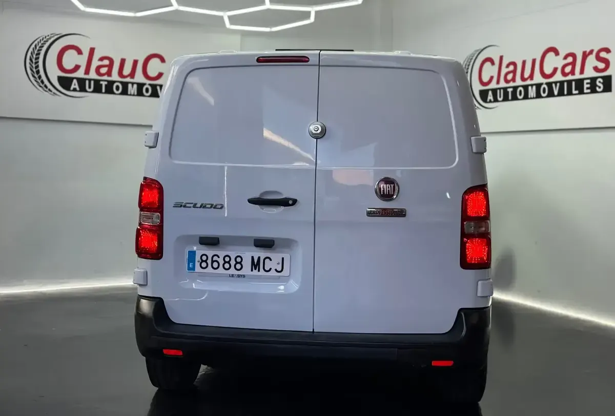 Usado Fiat Scudo 100 CV (73 kW) 2022 Blanco Van