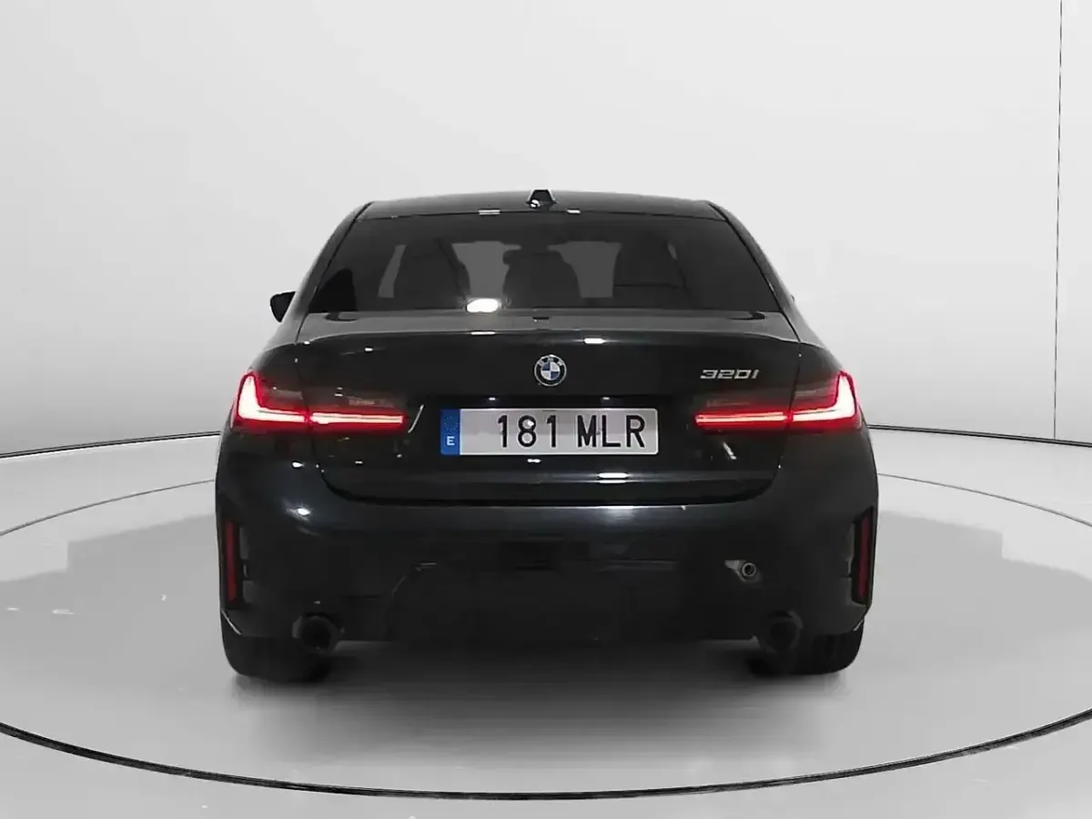 Usado BMW 320 Shadowline 184 CV (135 kW) 2023 Negro Berlina