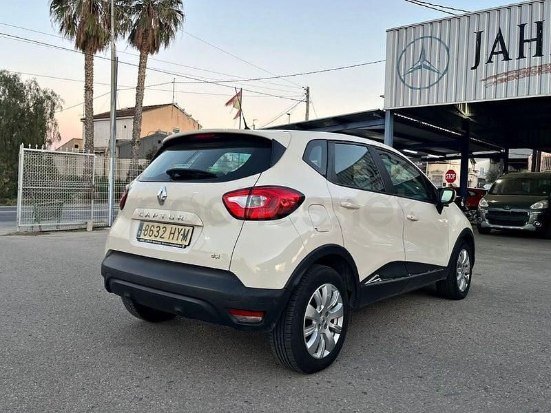 Usado Renault Captur Intens 90 CV (66 kW) 2014 Blanco SUV