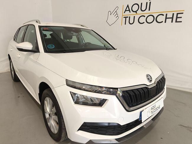 Usado Skoda Kamiq Ambition 110 CV (80 kW) 2021 Blanco SUV
