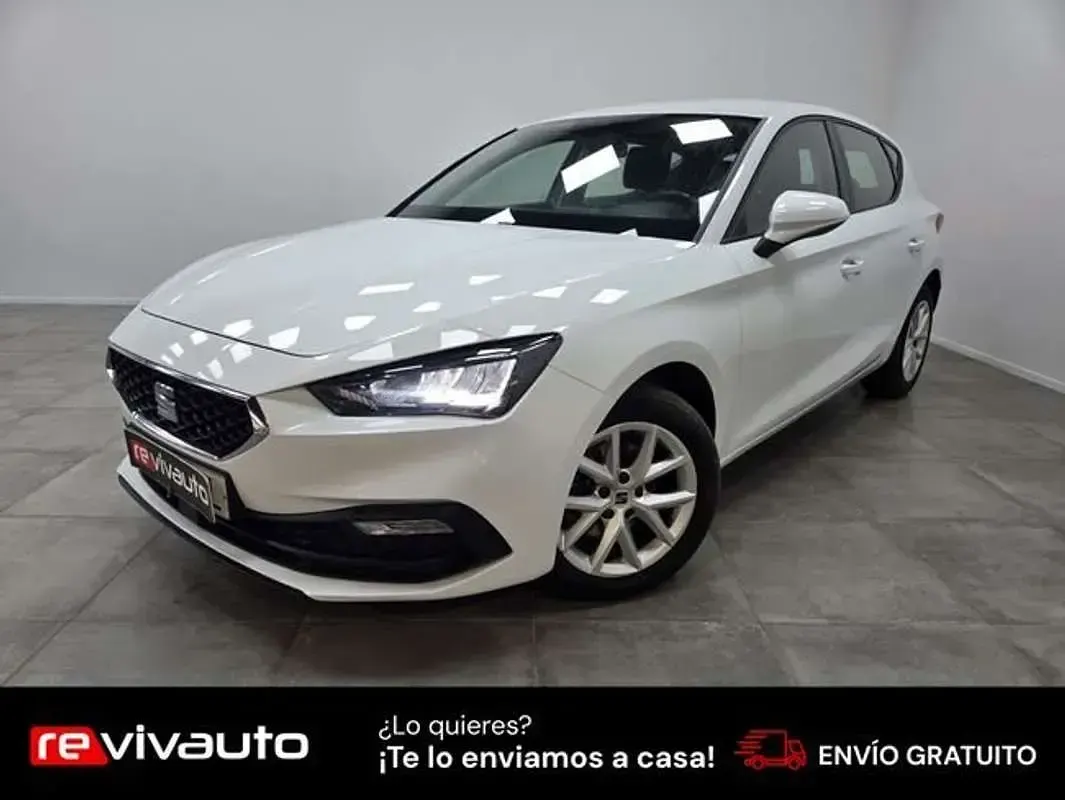 Usado Seat Leon Reference 116 CV (85 kW) 2021 Blanco Utilitario