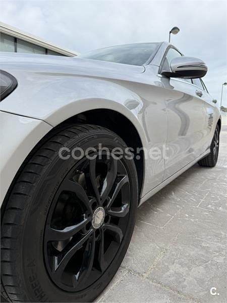Usado Mercedes C200 136 CV (100 kW) 2018 Gris / plata Berlina