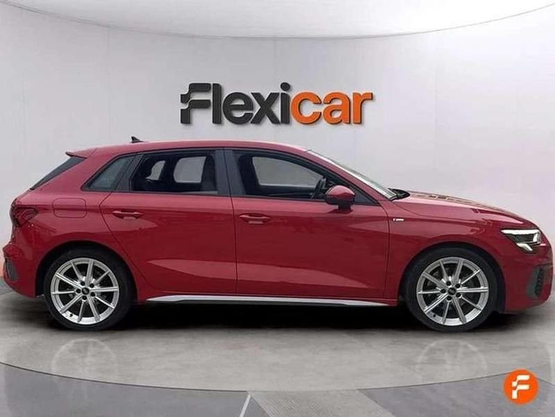 Usado Audi A3 Sportback 116 CV (85 kW) 2021 Rojo Utilitario
