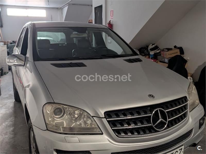 Usado Mercedes ML320 224 CV (164 kW) 2007 Gris / plata SUV