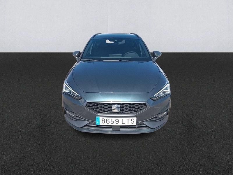 Usado Seat Leon FR 150 CV (110 kW) 2021 Gris Familiar
