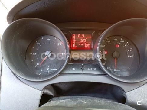 Usado Seat Ibiza Reference 75 CV (55 kW) 2011 Blanco Berlina