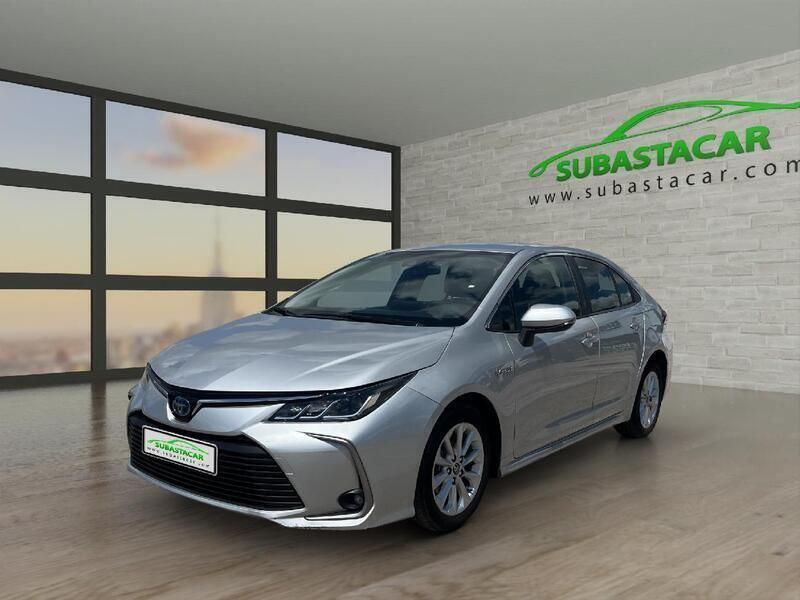 Gris plata metalizado Usado 2019 Toyota Corolla Active Berlina | 16.900 € (Precio justo) - Imagen 1/4