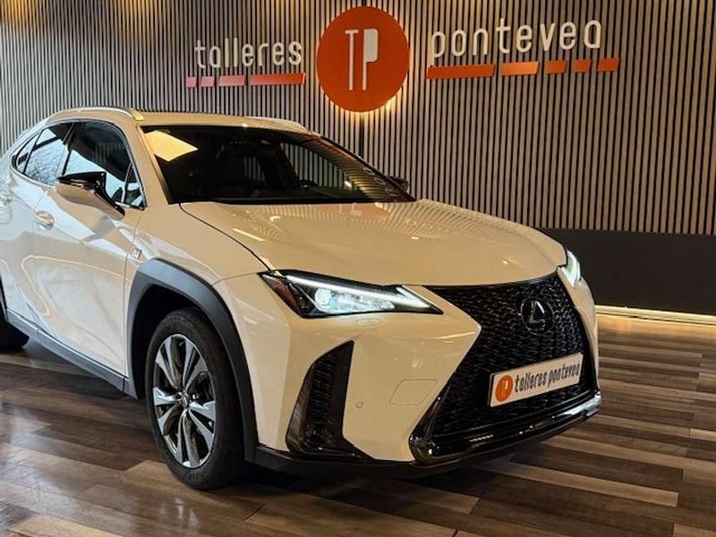 Usado Lexus UX 250h Sport Line 184 CV (135 kW) 2019 Blanco SUV