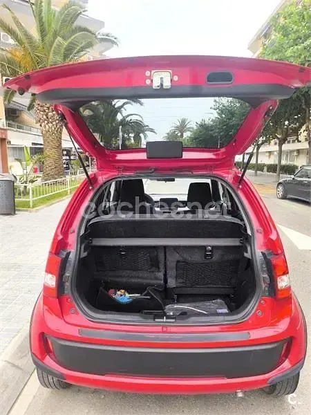 Usado Suzuki Ignis 90 CV (66 kW) 2018 Rojo SUV