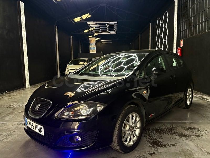 Usado Seat Leon Copa 105 CV (77 kW) 2012 Negro Berlina