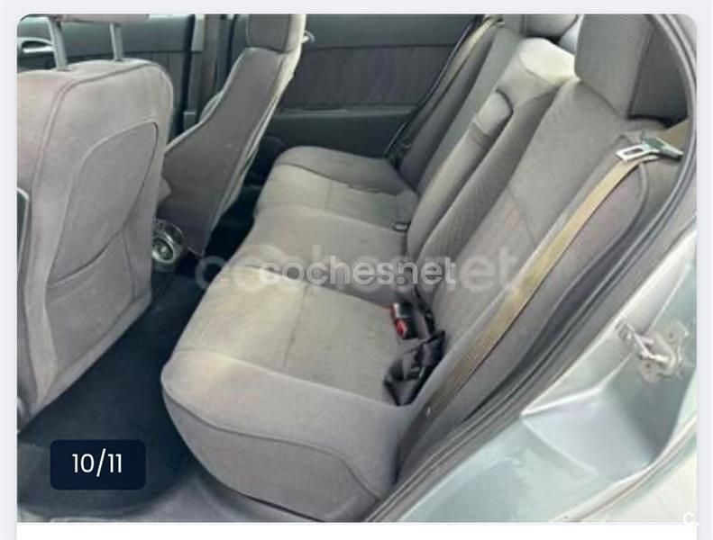 Usado Alfa Romeo 156 Distinctive 115 CV (84 kW) 2003 Gris / plata Berlina