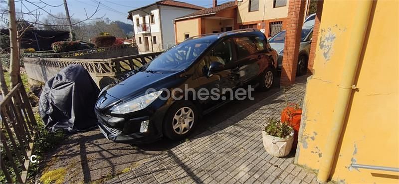 Usado Peugeot 308 SW Envy 112 CV (82 kW) 2011 Negro Familiar
