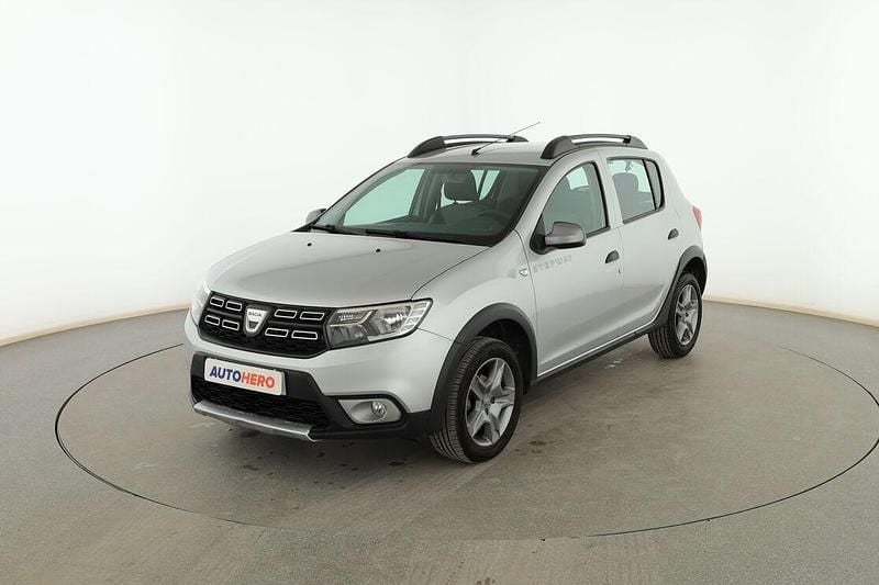 Begagnad Dacia Sandero Stepway 90 HK (66 kW) 2017 Grå Sedan