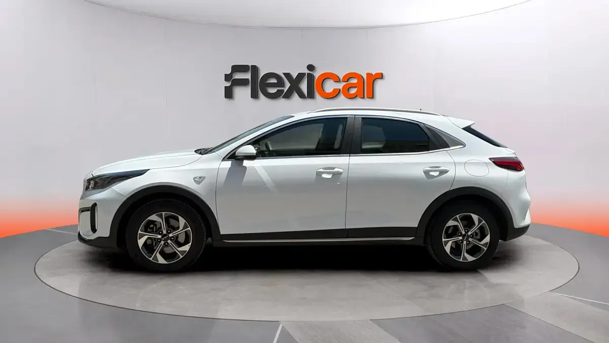 Usado Kia XCeed 120 CV (88 kW) 2023 Blanco SUV