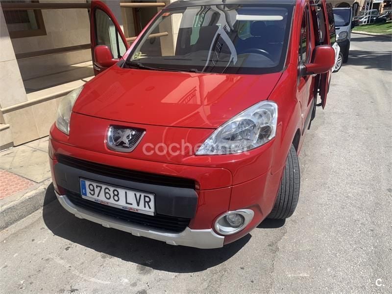 Rojo Usado 2009 Peugeot Partner Tepee Outdoor Monovolumen | 7200 € (Precio justo) - Imagen 1/4