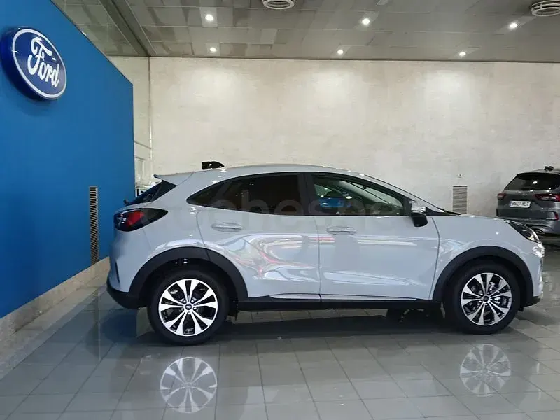 Nuevo Ford Puma Titanium 125 CV (91 kW) 2026 Gris / plata SUV