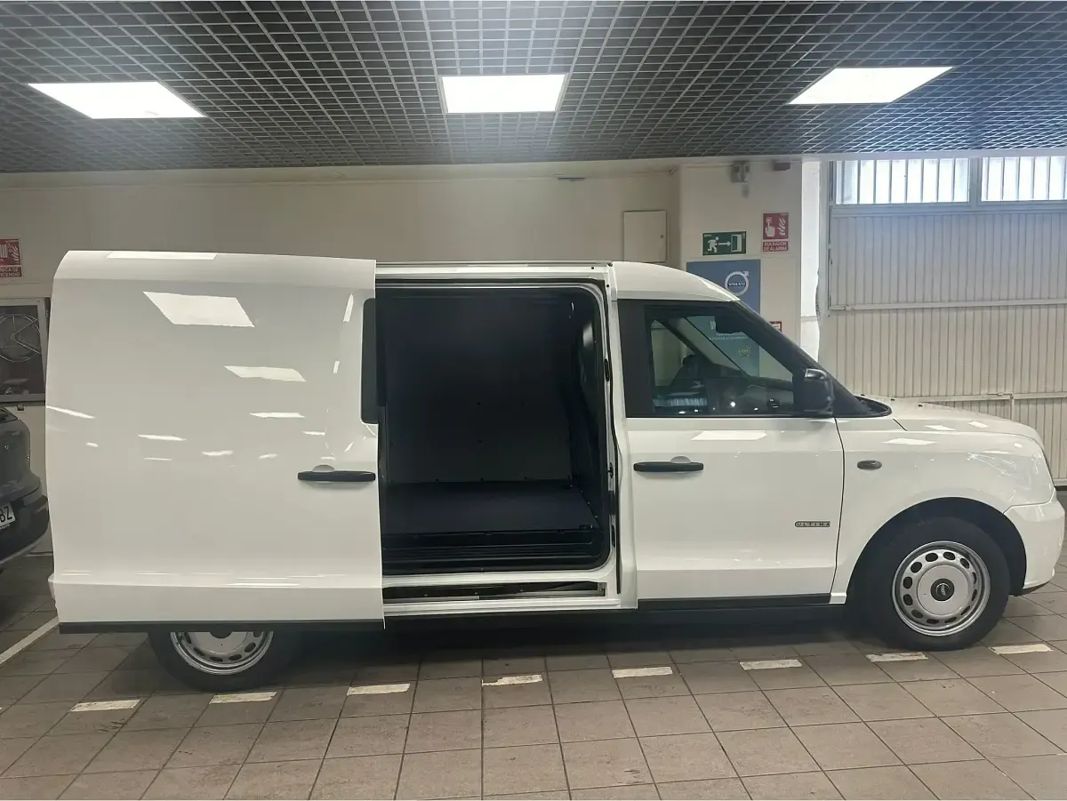 Usado LEVC VN5 Ultima 150 CV (110 kW) 2024 Blanco Monovolumen