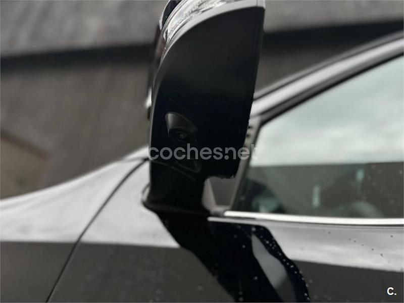 Usado Toyota HiLux Sport 204 CV (150 kW) 2024 Negro Pickup/Camioneta