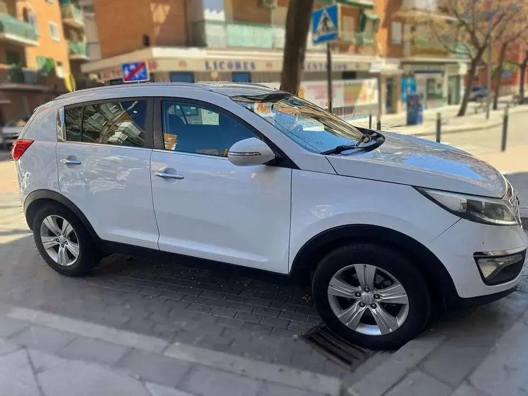 Usado Kia Sportage 116 CV (85 kW) 2011 Blanco SUV