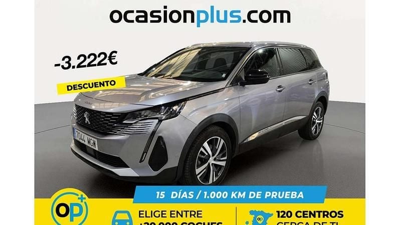 Usado Peugeot 5008 Allure 131 CV (96 kW) 2023 Gris SUV