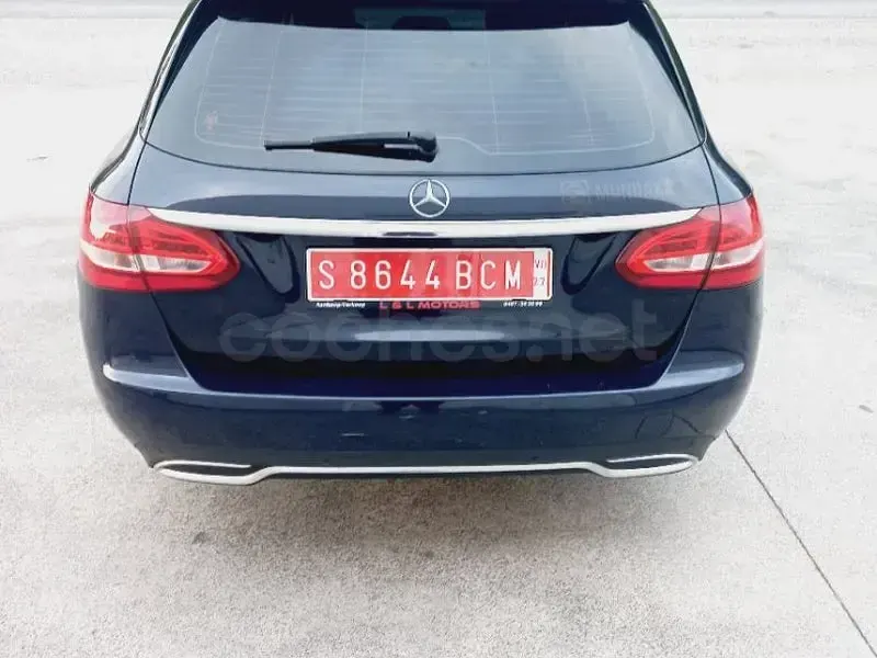 Usado Mercedes C200 Avantgarde 136 CV (100 kW) 2016 Azul Berlina
