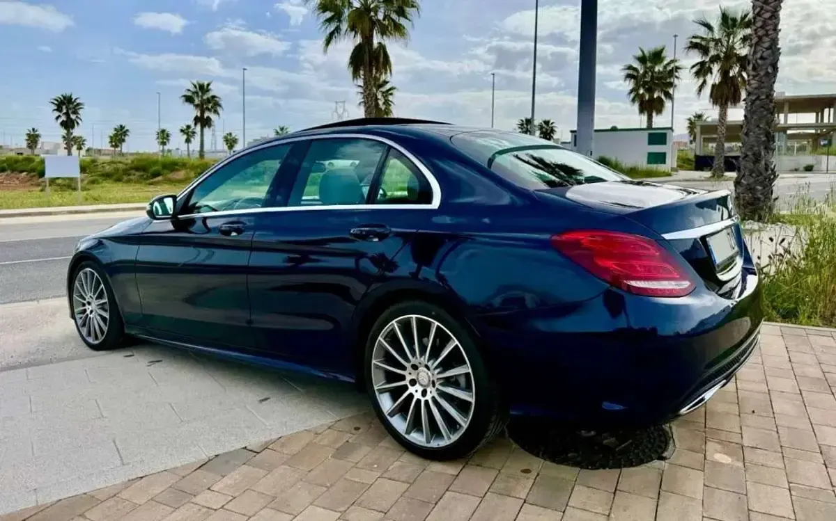 Usado Mercedes C220 AMG line 170 CV (125 kW) 2017 Berlina