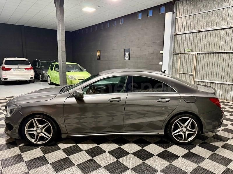 Usado Mercedes CLA200 136 CV (100 kW) 2015 Gris / plata Berlina