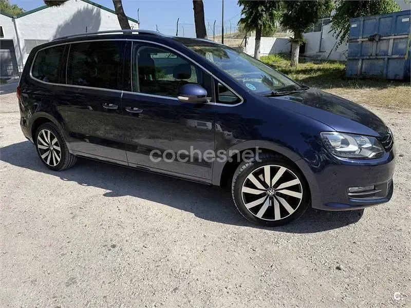 Usado VW Sharan Sportline 184 CV (135 kW) 2017 Azul Monovolumen