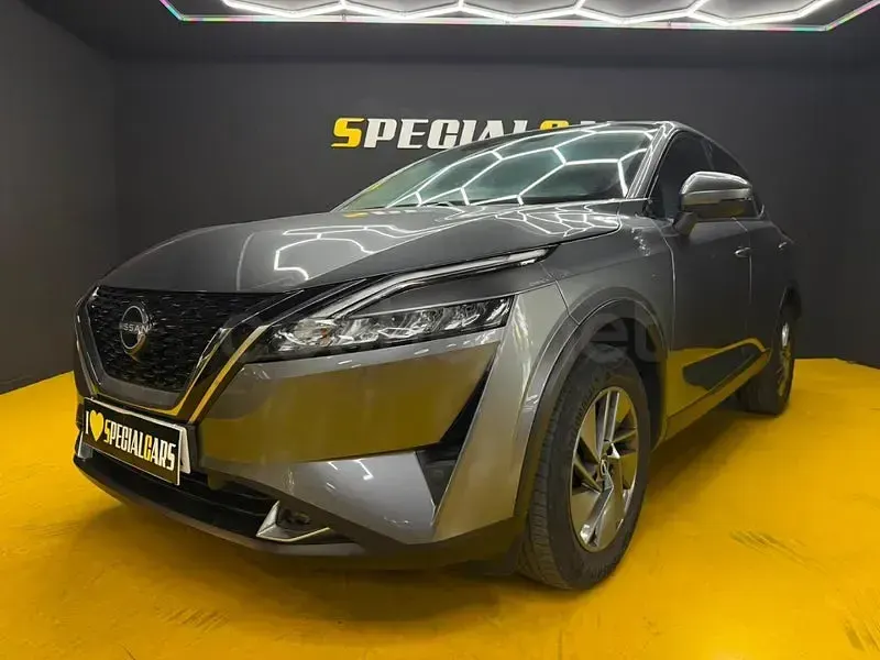 Usado Nissan Qashqai Acenta 140 CV (102 kW) 2023 Gris / plata SUV