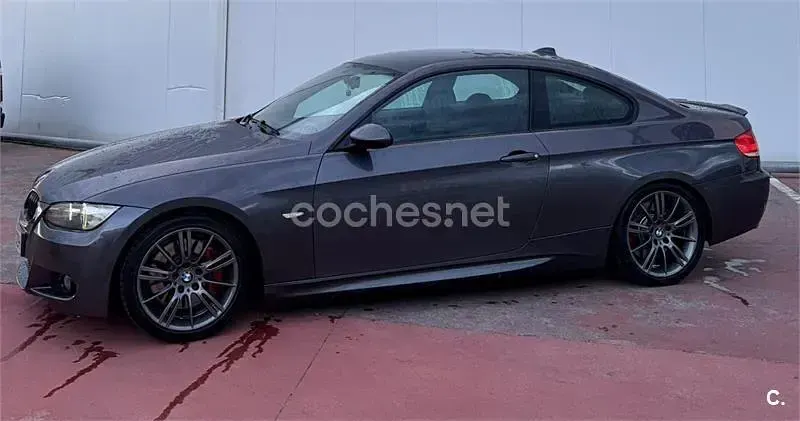 Usado BMW 330 231 CV (169 kW) 2009 Gris / plata Coupe