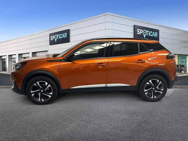Usado Peugeot 2008 Allure 130 CV (95 kW) 2022 Naranja SUV