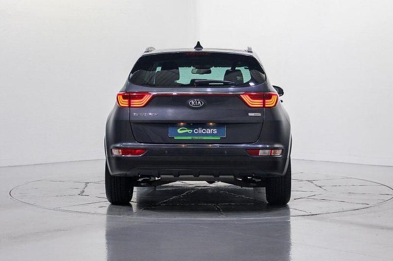 Usado Kia Sportage 115 CV (84 kW) 2016 Gris SUV