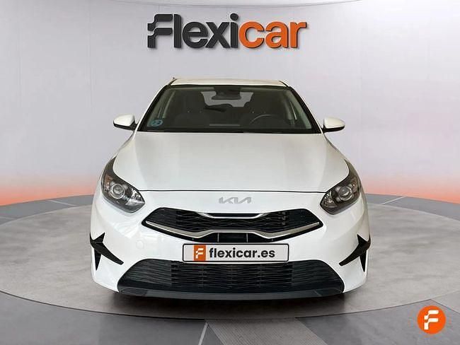 Usado Kia Ceed 100 CV (73 kW) 2022 Blanco Utilitario