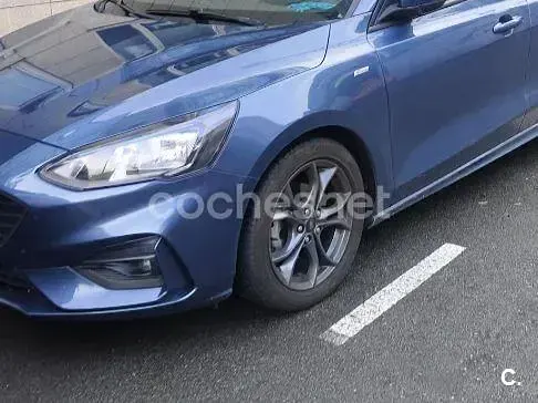 Usado Ford Focus ST-Line 125 CV (91 kW) 2019 Azul Berlina