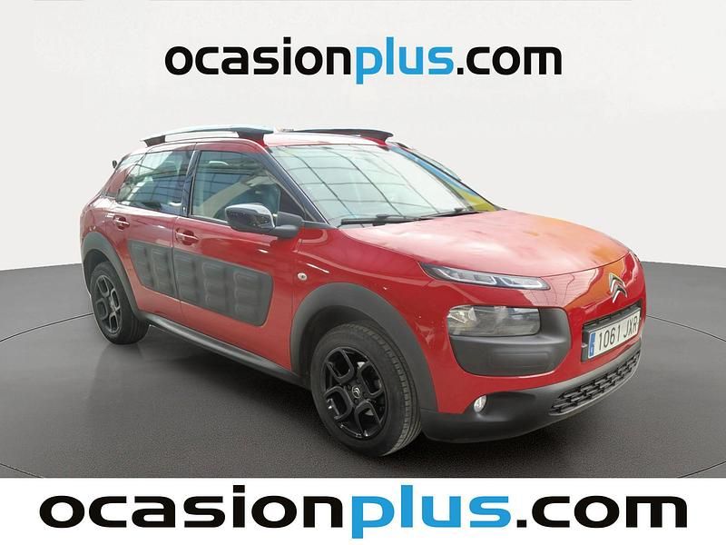 Usado Citroën C4 Cactus Feel 100 CV (73 kW) 2017 Rojo Utilitario