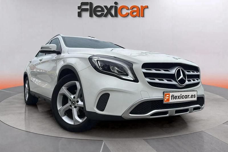 Blanco Usado 2017 Mercedes GLA180 Urban SUV | 14.790 € (Buen precio) - Imagen 1/4