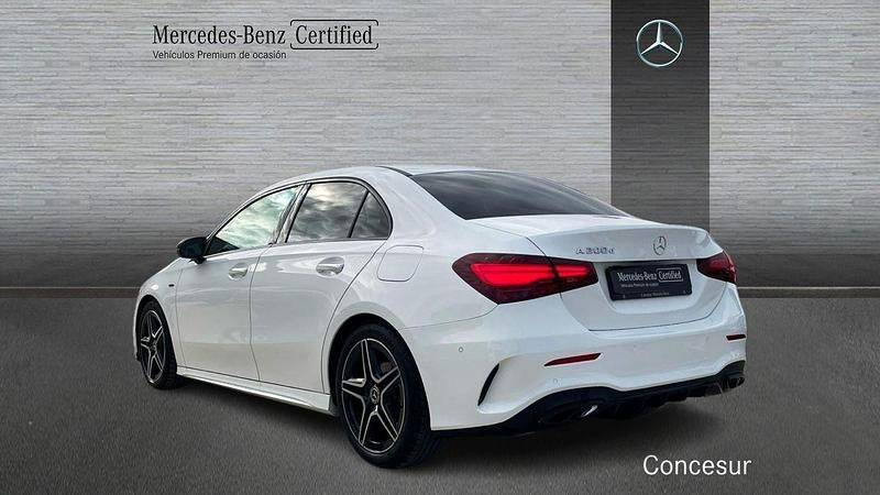 Usado Mercedes A200 150 CV (110 kW) 2023 Blanco Berlina