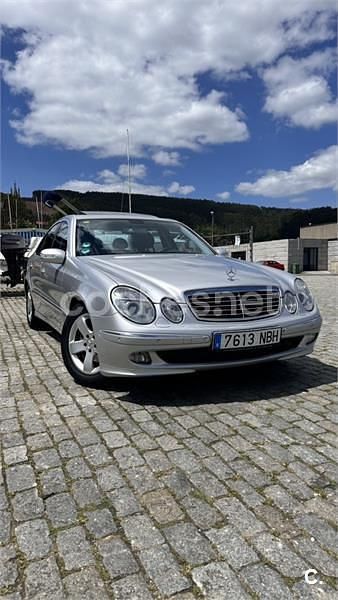 Gris / plata Usado 2006 Mercedes E220 Avantgarde Berlina | 5000 € (Precio justo) - Imagen 1/4