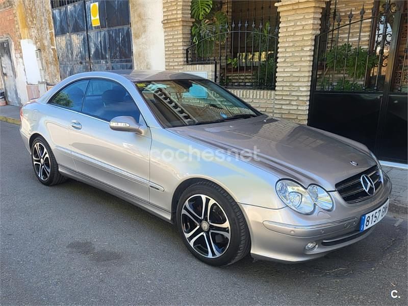Beige Usado 2005 Mercedes CLK270 Avantgarde Coupe | 7000 € (Precio justo) - Imagen 1/4