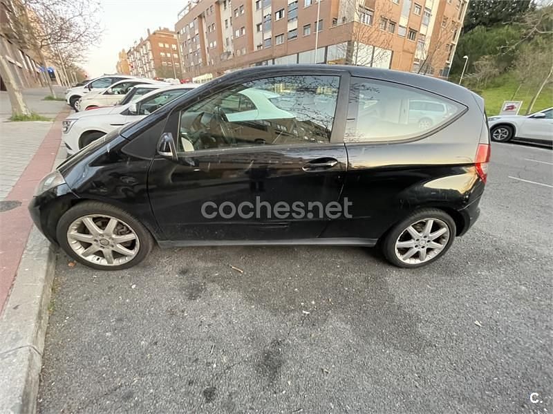Usado Mercedes A150 95 CV (69 kW) 2009 Negro Berlina