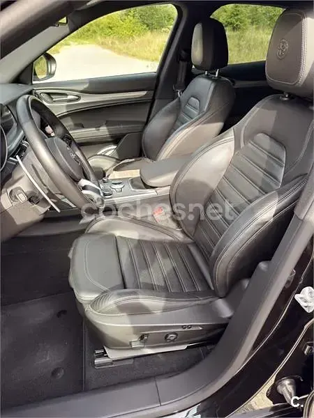 Usado Alfa Romeo Stelvio Veloce 210 CV (154 kW) 2020 Negro SUV