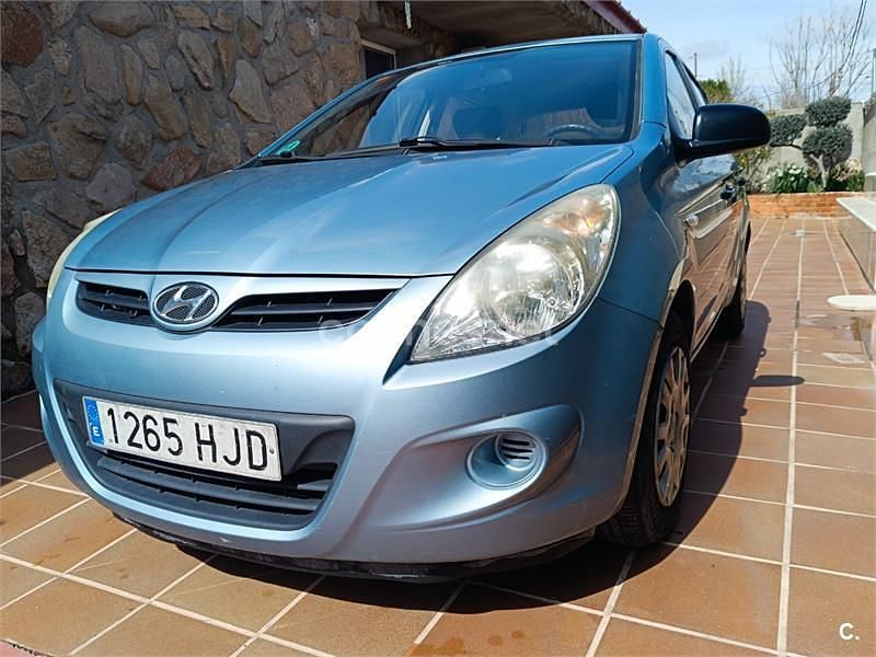 Usado Hyundai i20 Classic 78 CV (57 kW) 2012 Azul Utilitario