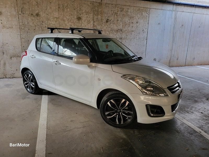 Usado Suzuki Swift 94 CV (69 kW) 2015 Blanco Berlina